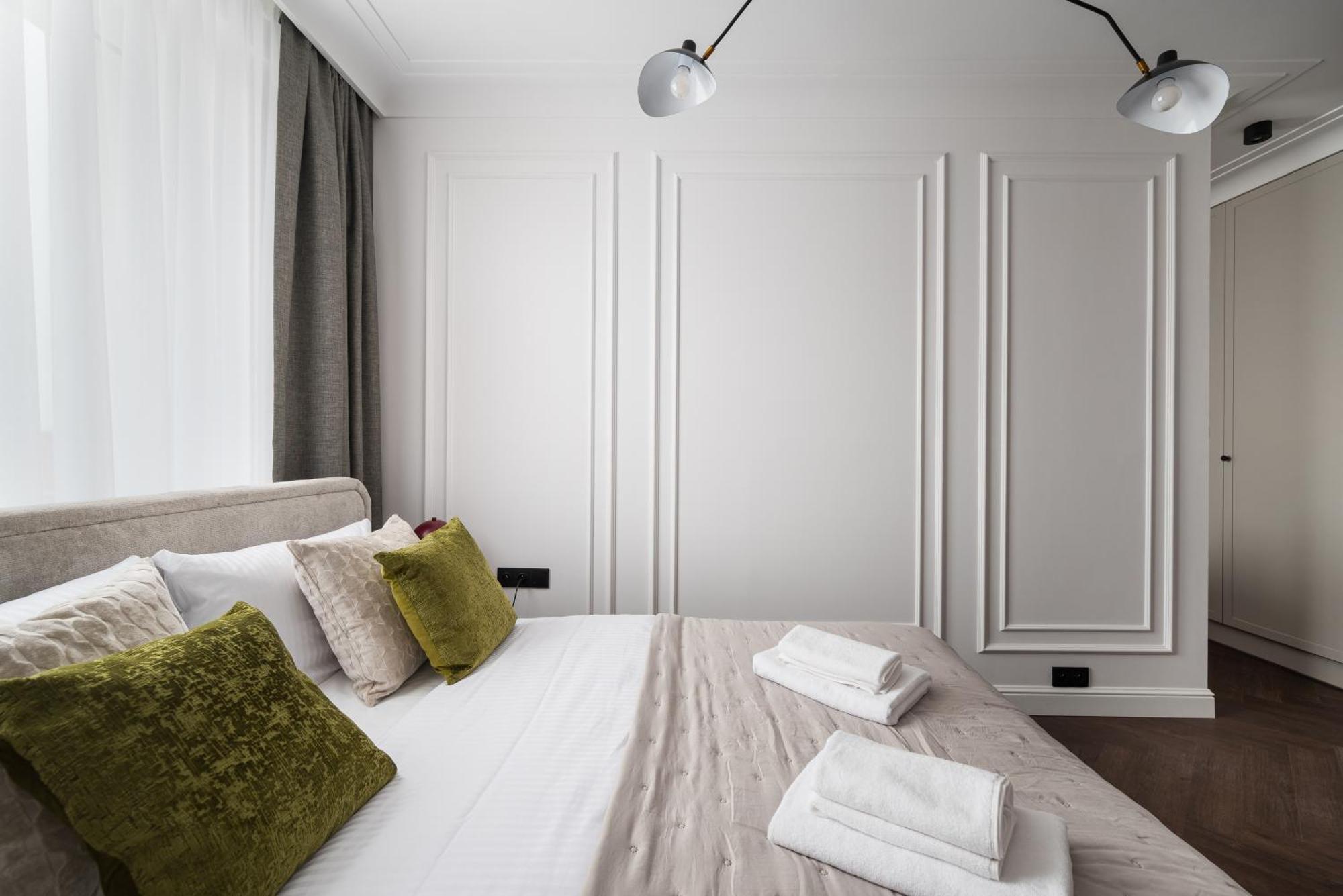 City Centre Deluxe Apartment Varşovia Exterior foto